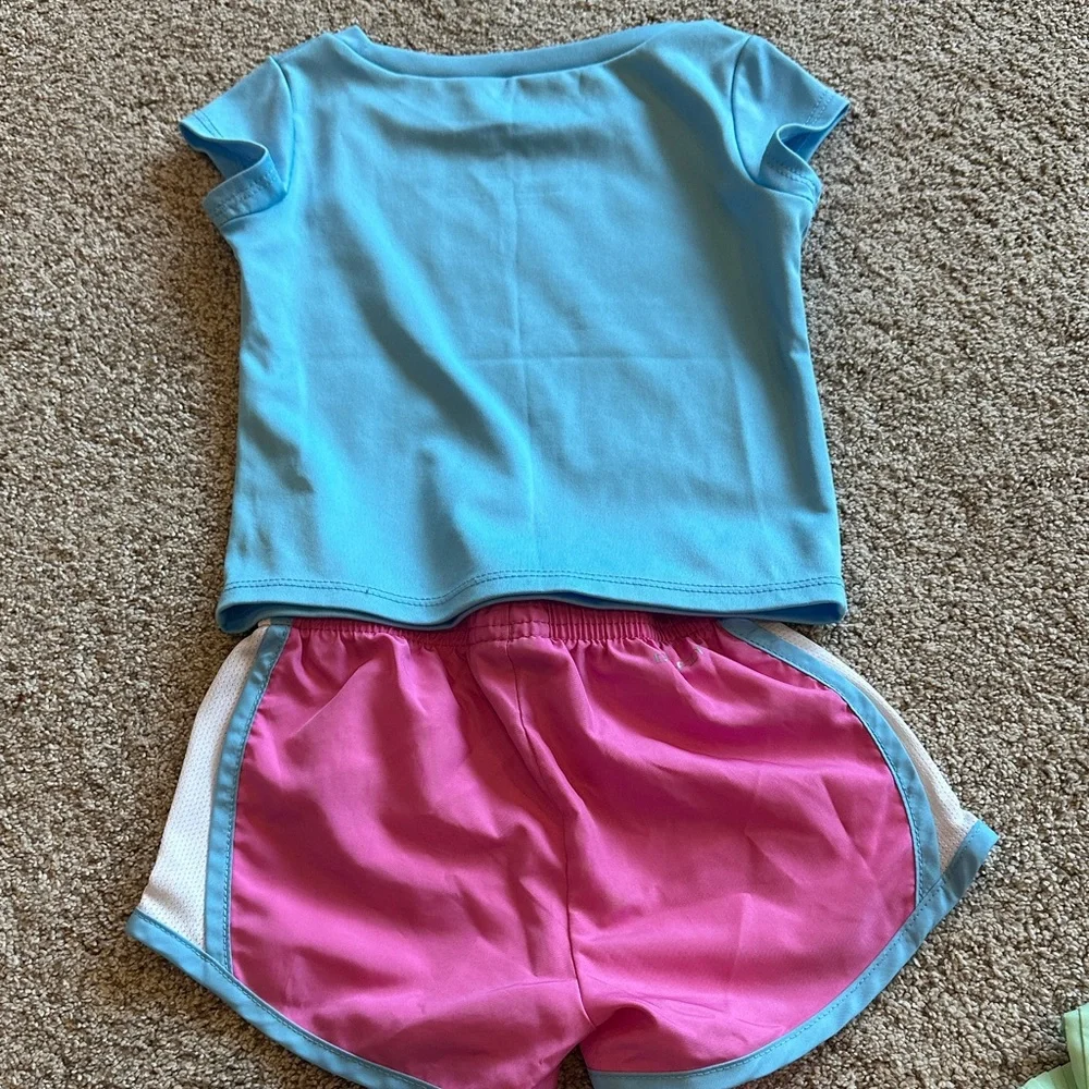 Nike Girls Two-Piece Athletic Set - Light Blue & Bright Pink - Picture 4 of 4